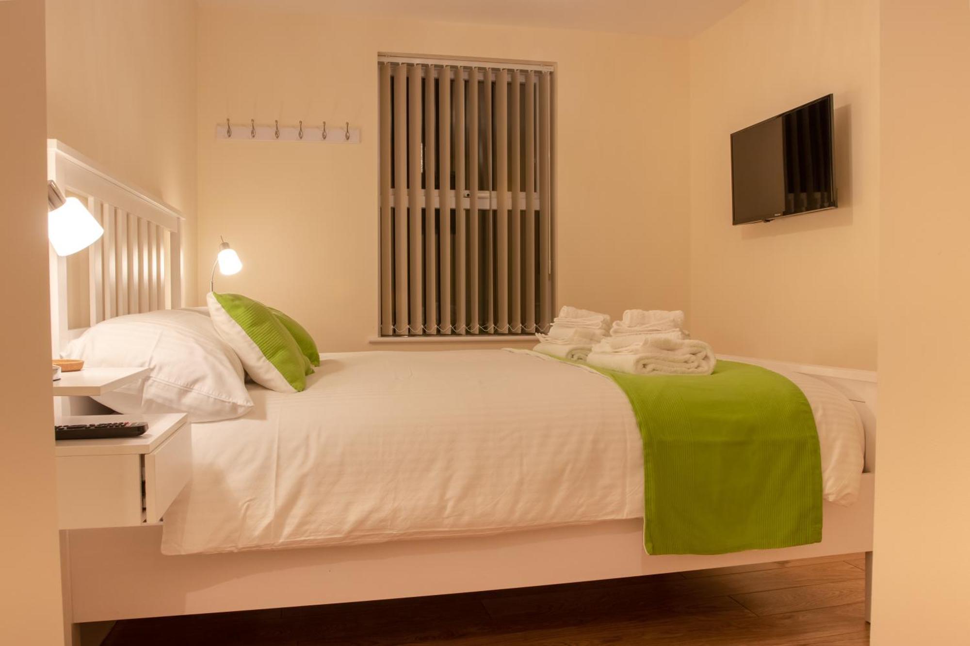 Chandler'S Lodge B&B Camelford Bagian luar foto
